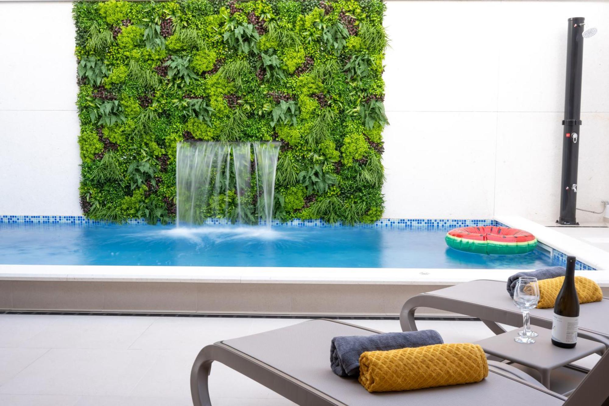 Apartment 88 - Private Heated Pool Zadar