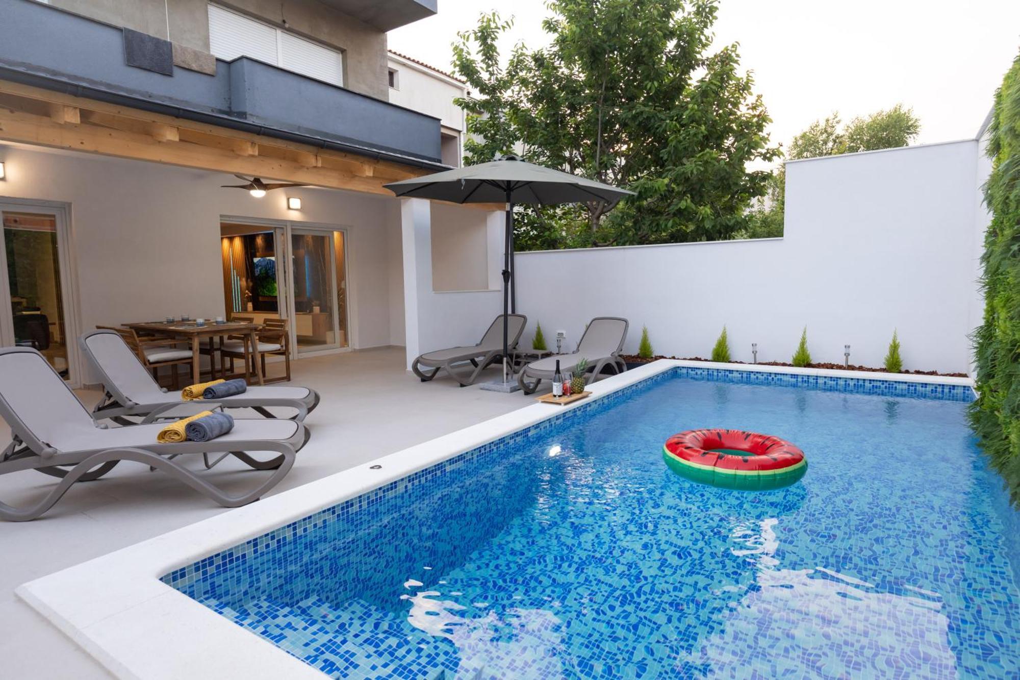 88 - Private Heated Pool *